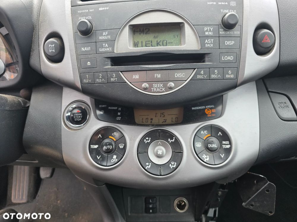 Toyota RAV4 2.2 D-CAT 4x4 Executive - 28