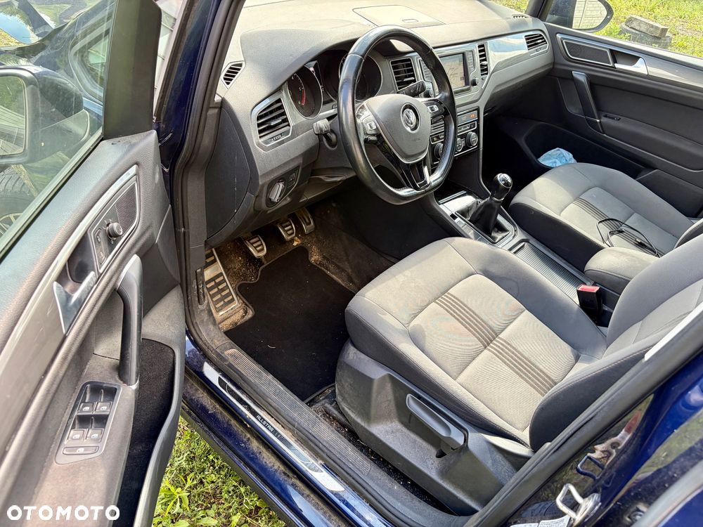 Volkswagen Golf - 12
