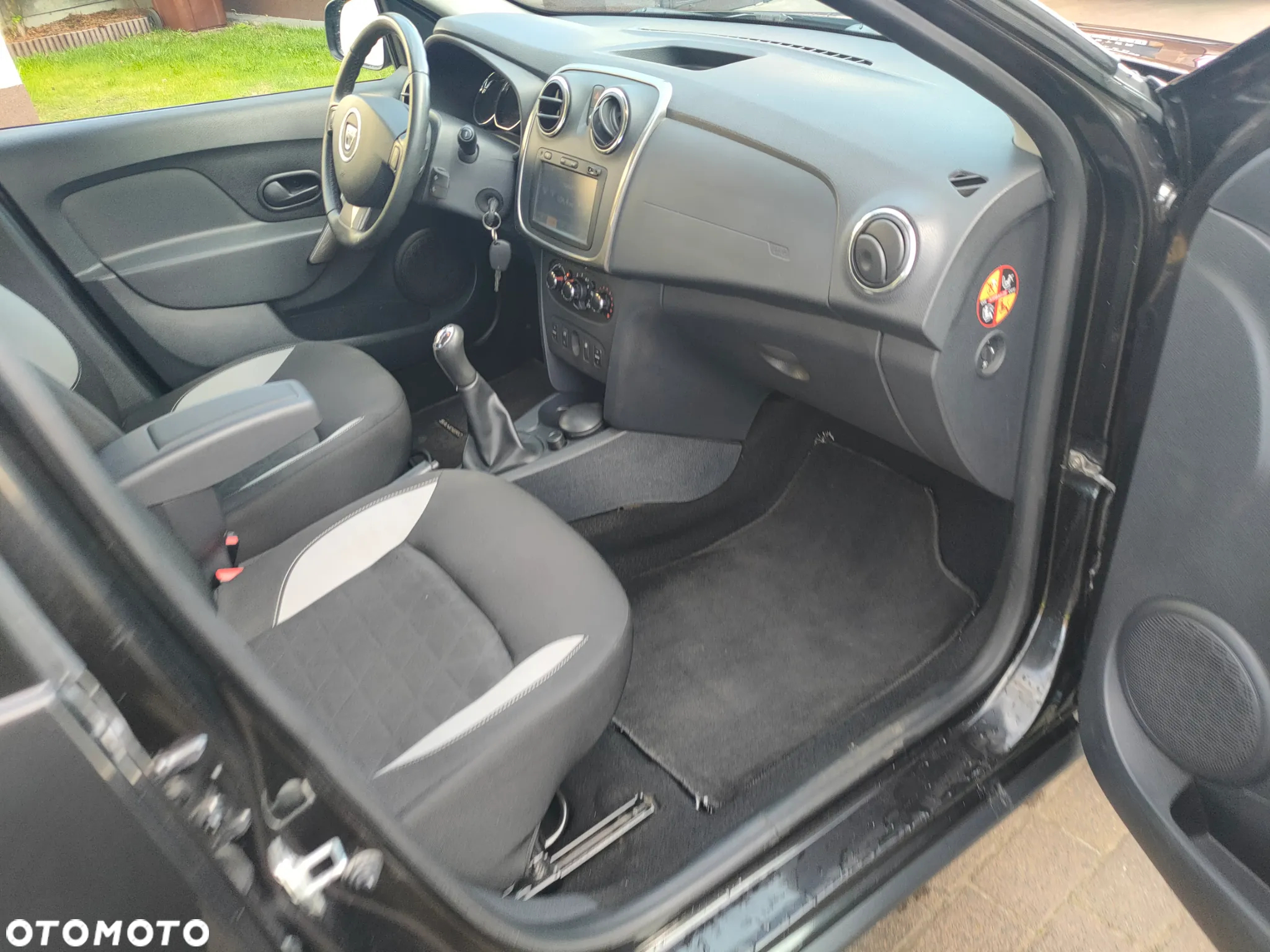 Dacia Sandero Stepway 0.9 TCe Laureate S&S - 17