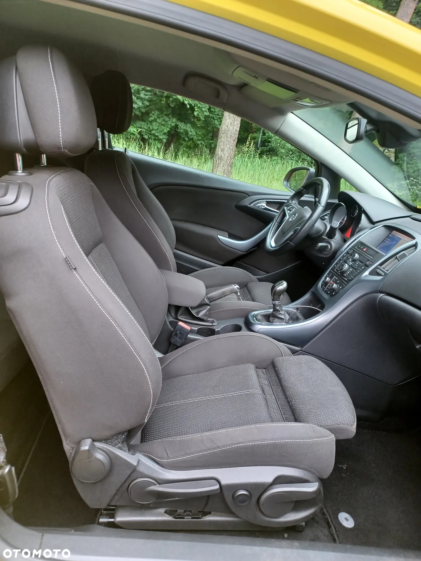 Opel Astra GTC 1.6 Turbo Innovation - 14