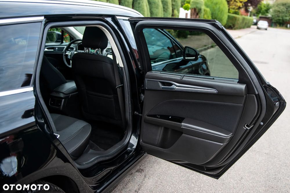 Ford Mondeo 2.0 TDCi PowerShift-Aut Allrad Titanium - 35