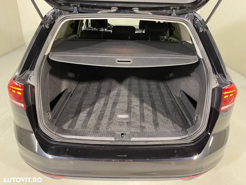 Volkswagen Passat Variant 2.0 TDI DSG Comfortline - 12