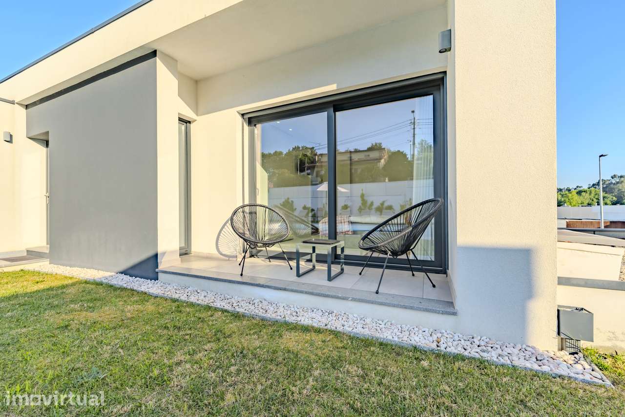 Moradia T3 Isolada com Jardim e Ar Condicionado - Grande imagem: 5/41
