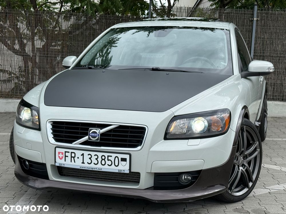 Volvo C30 T5 Momentum - 1
