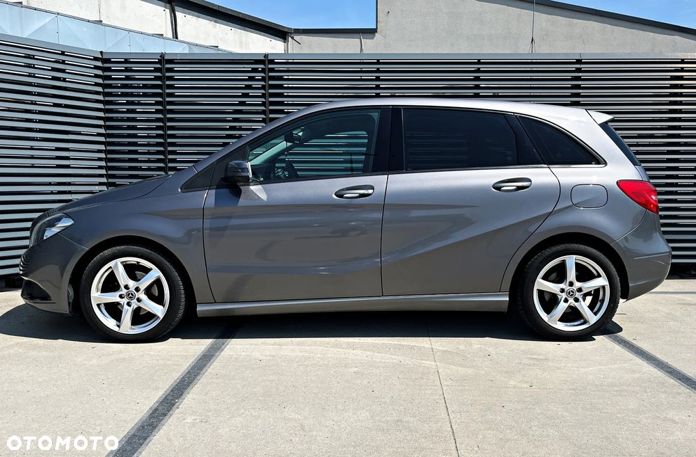 Mercedes-Benz Klasa B 180 d BlueEFFICIENCY Edition Style - 9