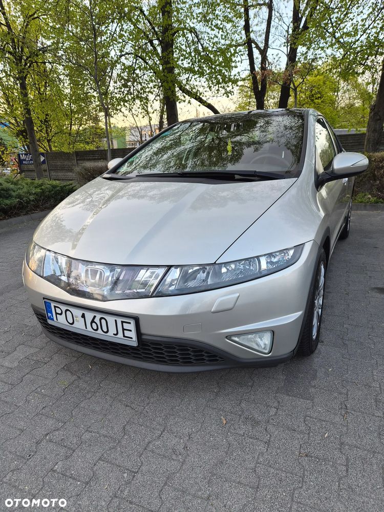 Honda Civic 1.8 Executive - 12