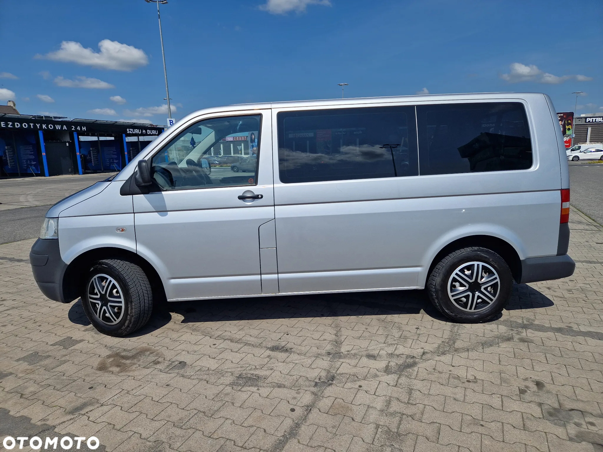 Volkswagen Transporter T5 TDI L1H1 - 2