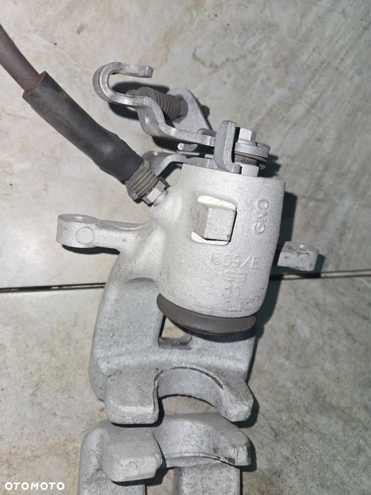 SKODA SUPERB II OCTAVIA II ZACISK HAMULCOWY TYŁ LEWY PRAWY - 6