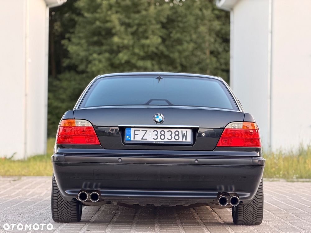 BMW Seria 7 728i L - 15