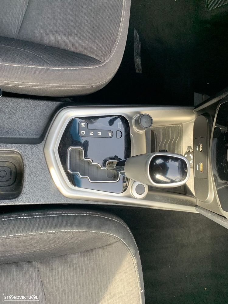 SsangYong Tivoli - 33