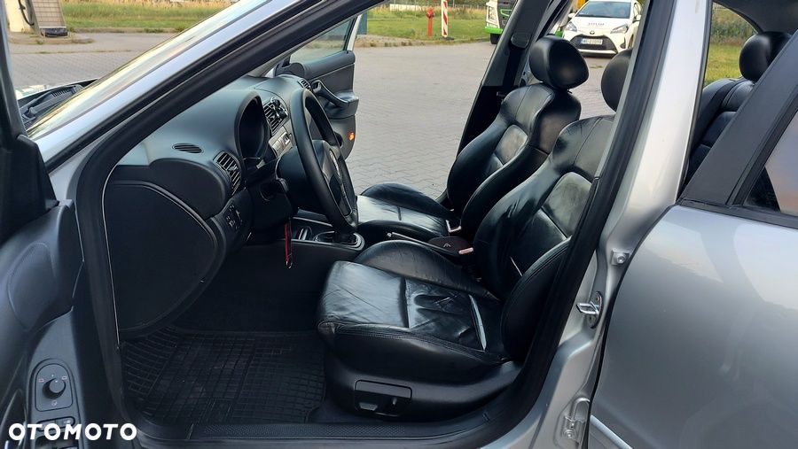 Seat Leon 2.8 V6 Top Sport Allrad - 9