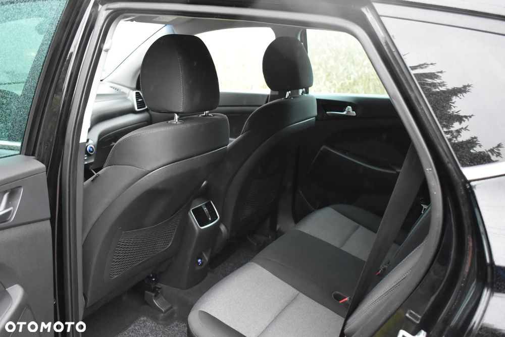 Hyundai Tucson 1.6 CRDi 48V-Hybrid 2WD DCT Trend - 23