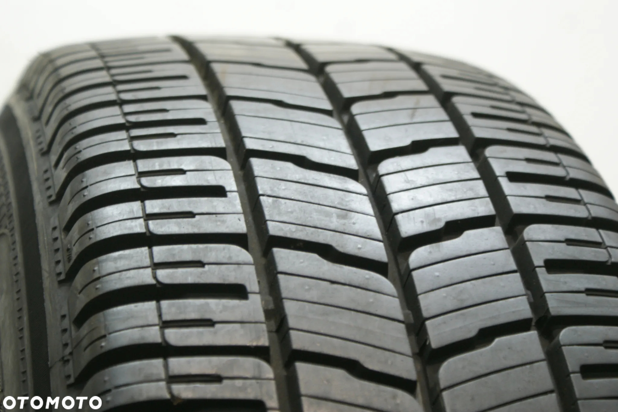 całoroczne 215/65R15C KLEBER TRANSPRO 4S , 7,9mm R3514 - 2