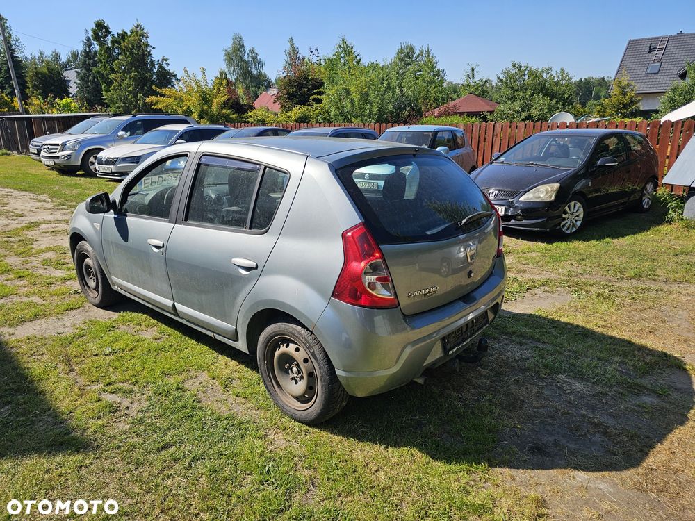 Dacia Sandero - 3