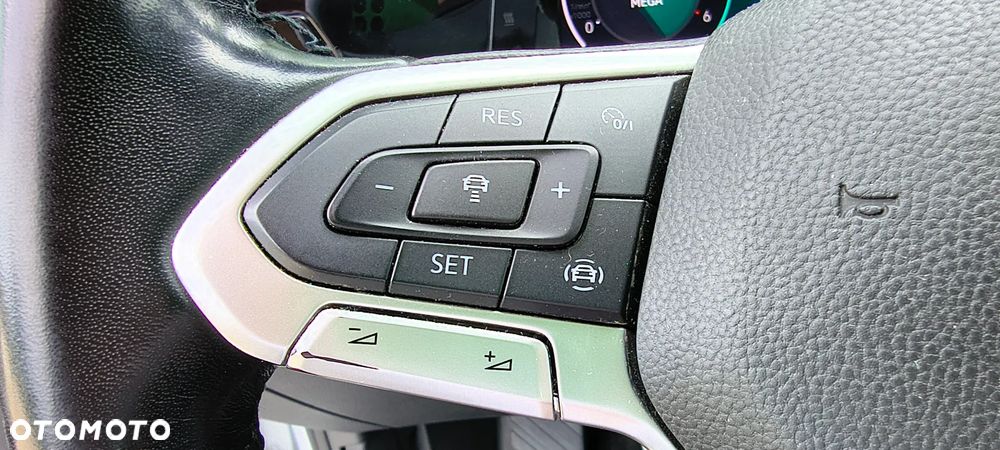 Volkswagen Golf 2.0 TDI Life - 26