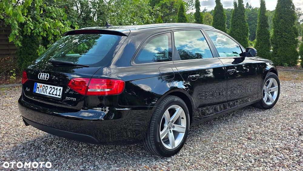 Audi A4 Avant - 13