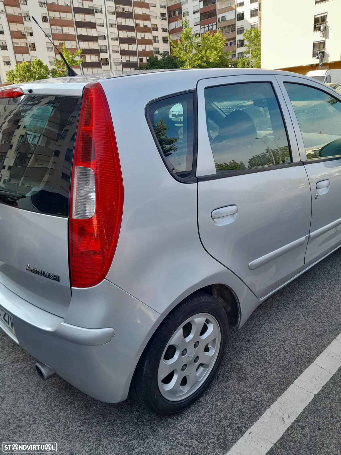 Mitsubishi Colt 1.1 Inform - 4