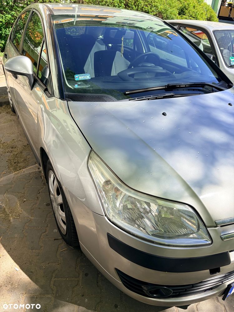 Citroën C4 1.6 HDi SX - 9