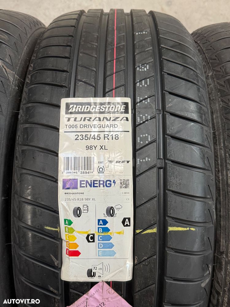 Vând 4 anvelope 235/45/18 bridgestone de vară cu runflat noi - 2