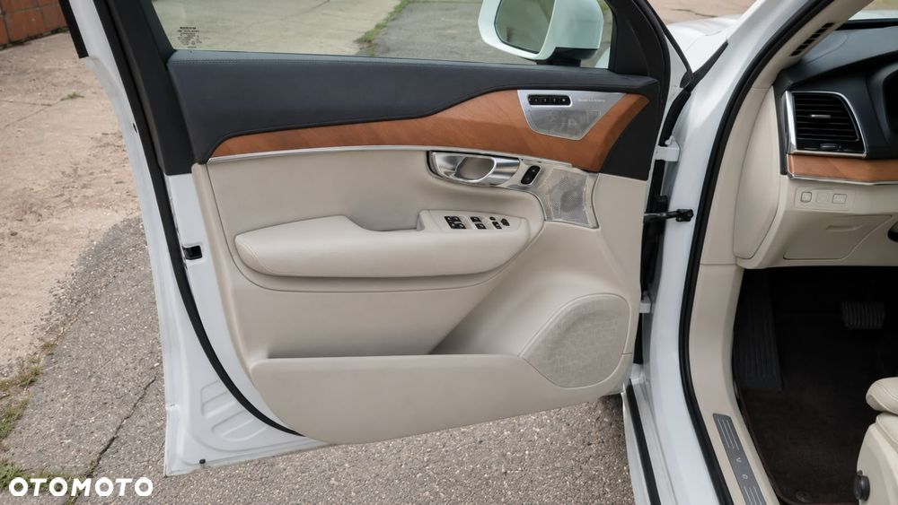 Volvo XC 90 T6 AWD Inscription 7os - 25