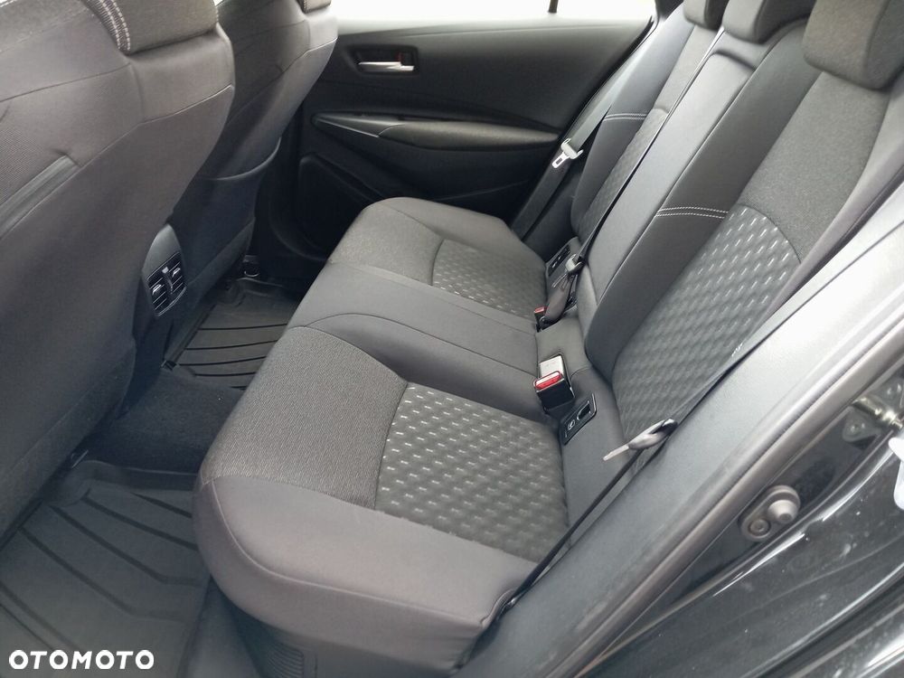 Toyota Corolla - 10