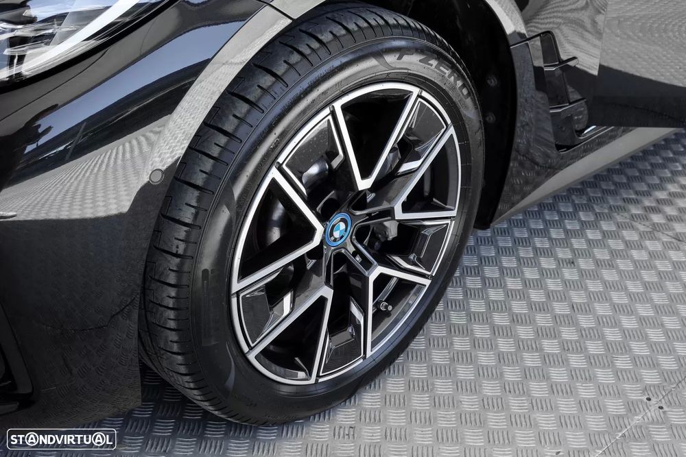 BMW i4 eDrive40 Pack Desportivo M - 6