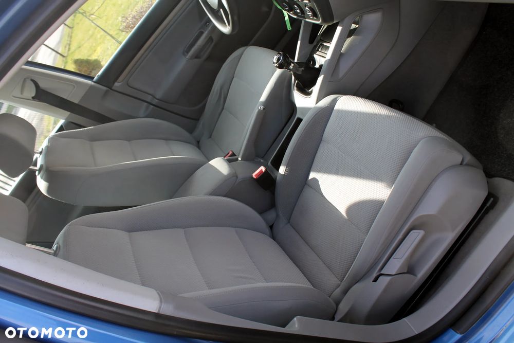 Volkswagen Golf - 13