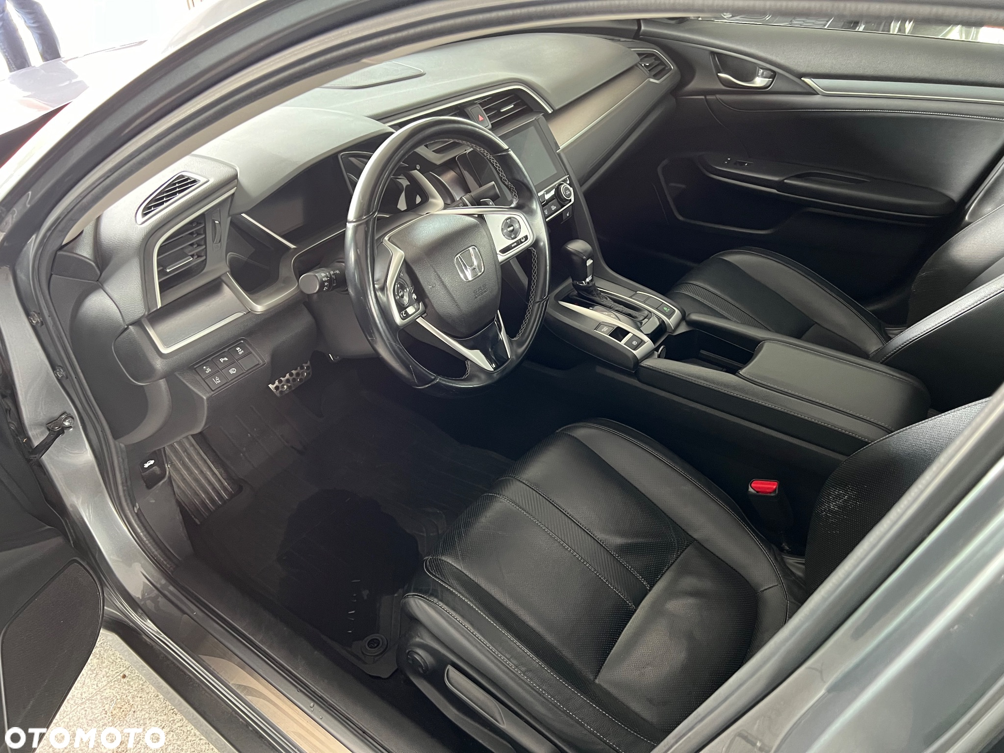 Honda Civic 1.5 T Executive CVT - 19