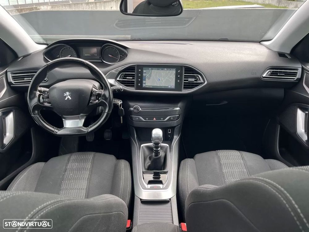 Peugeot 308 SW 1.2 PureTech Allure Full LED - 29