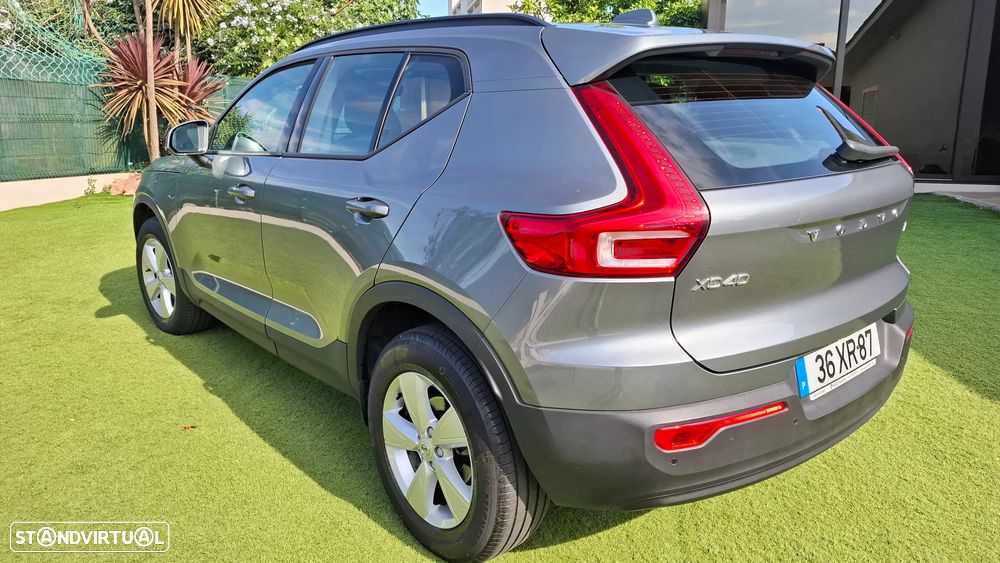Volvo XC 40 1.5 T3 Tech Edition - 3