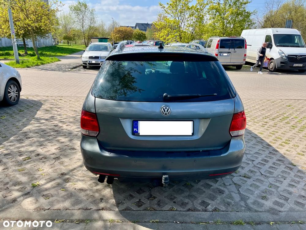 Volkswagen Golf 2.0 TDI Highline - 4