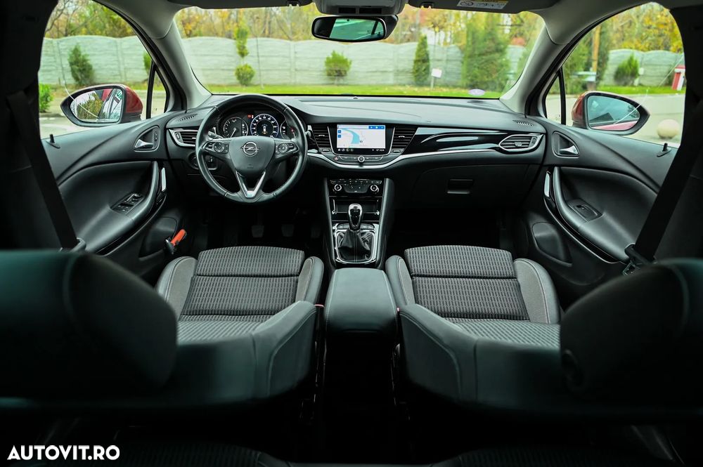 Opel Astra Sports Tourer 1.2 Turbo Elegance - 7