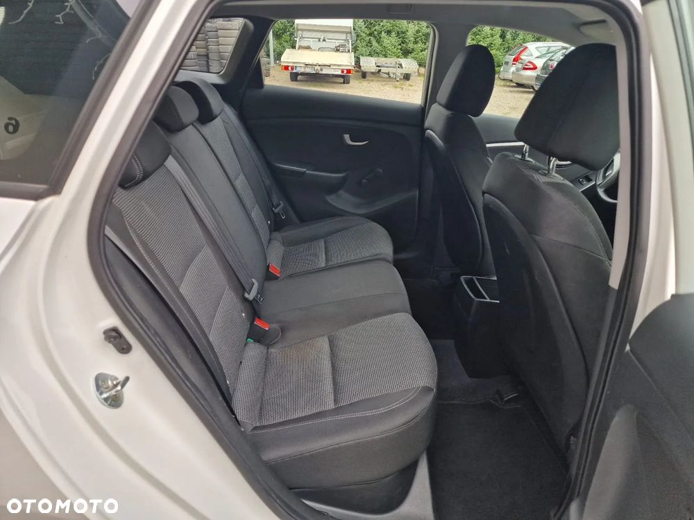 Hyundai i30 1.6 CRDi BlueDrive Classic - 15