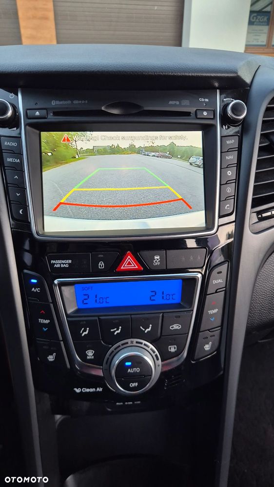 Hyundai i30 1.6 GDI Turbo Luxury - 20