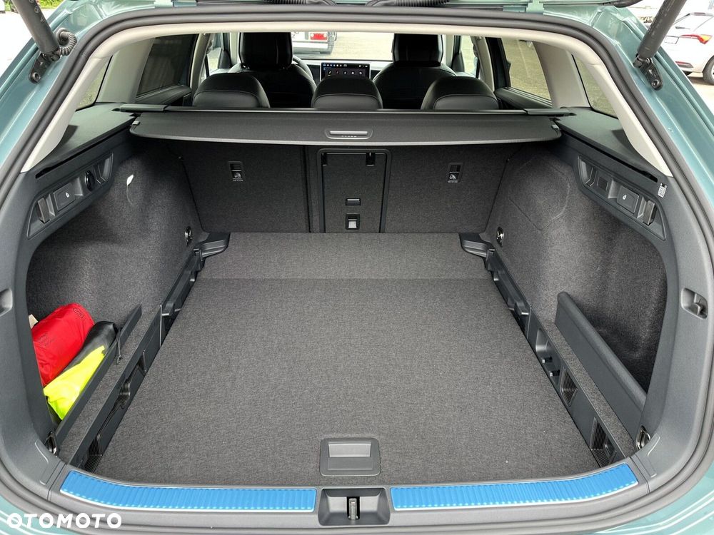 Volkswagen Passat Variant 2.0 TDI SCR Business DSG - 29