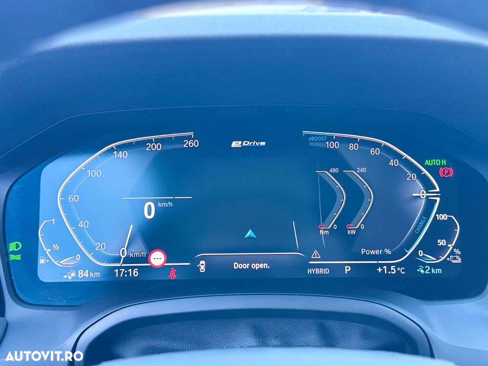 BMW Seria 3 330e Aut. - 24