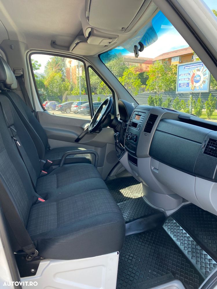 Mercedes-Benz Sprinter - 5