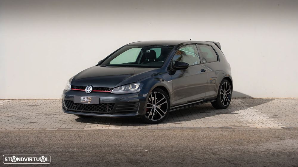 VW Golf 2.0 TDi GTD DSG - 1