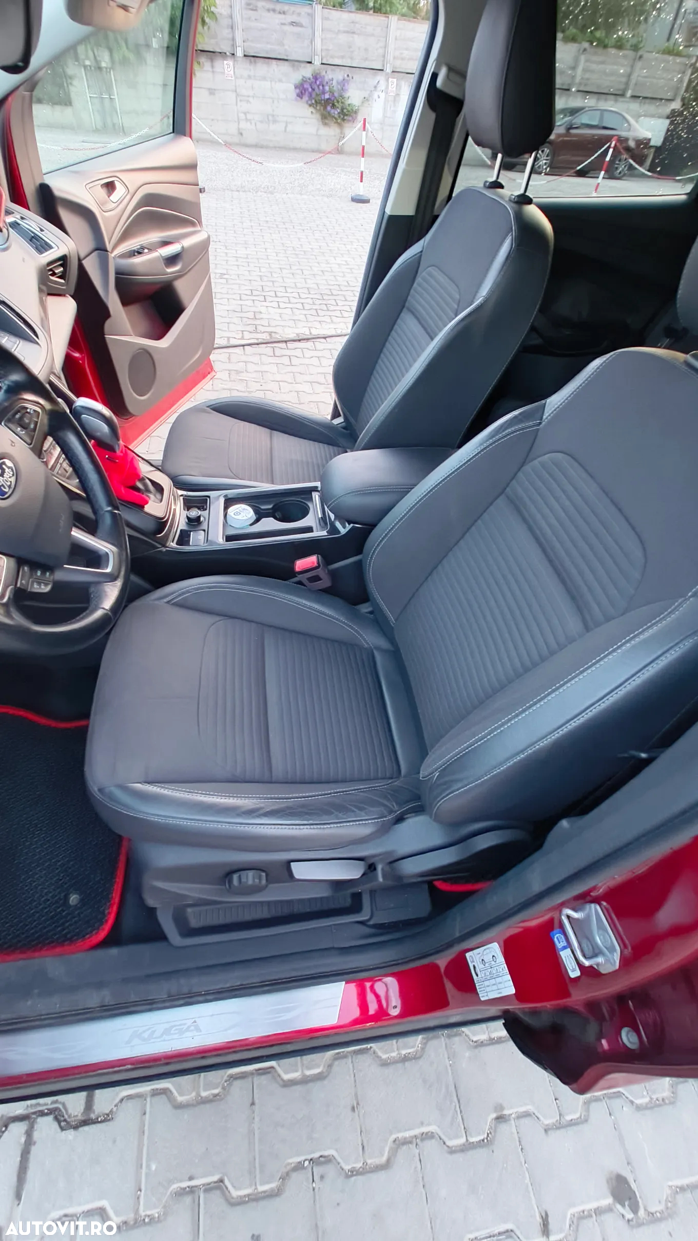 Ford Kuga 2.0 TDCi 4WD Powershift Titanium - 13
