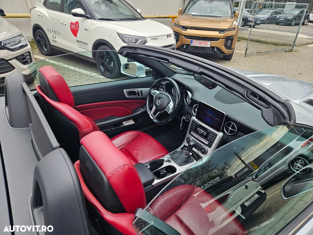 Mercedes-Benz SLK 250 (BlueEFFICIENCY) 7G-TRONIC - 13