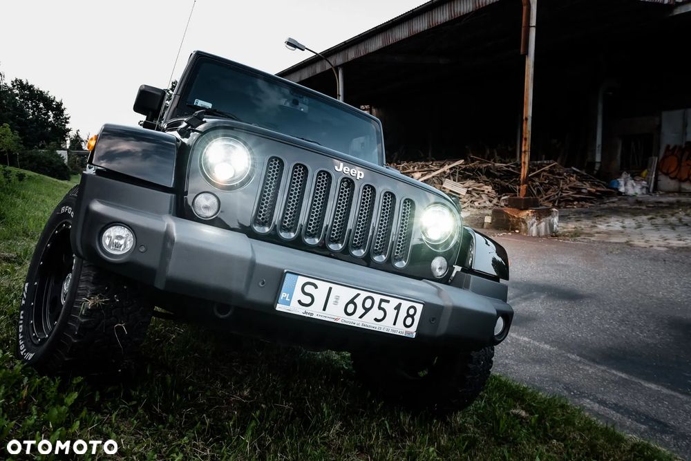 Jeep Wrangler - 3
