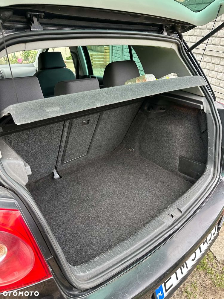 Volkswagen Golf 1.6 FSI Comfortline - 7