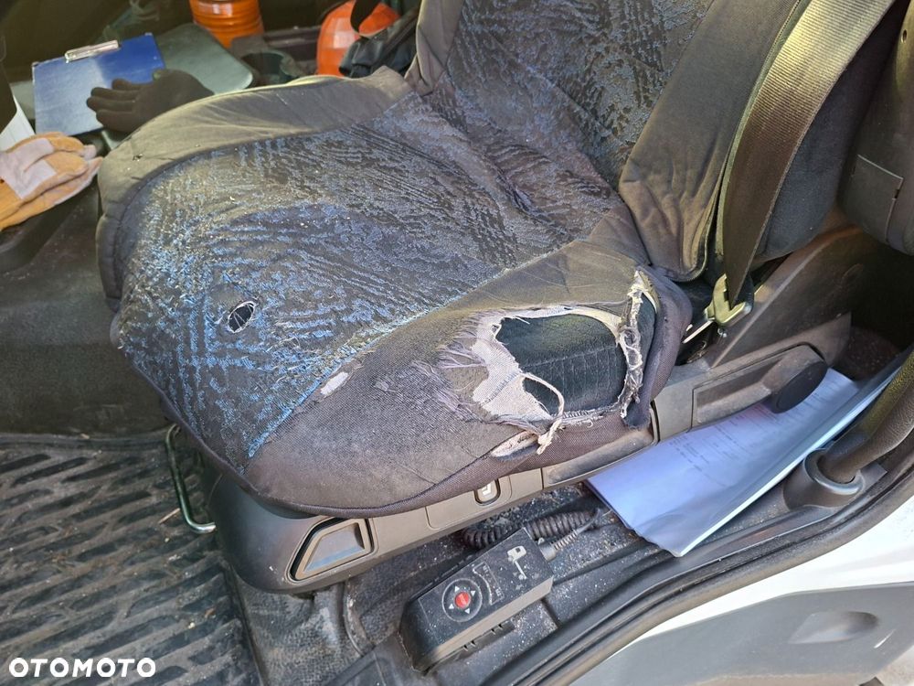 Versalift Antos 2533 L 6X2 - 13