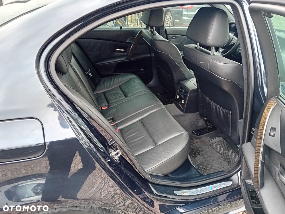 BMW Seria 5 530i - 10