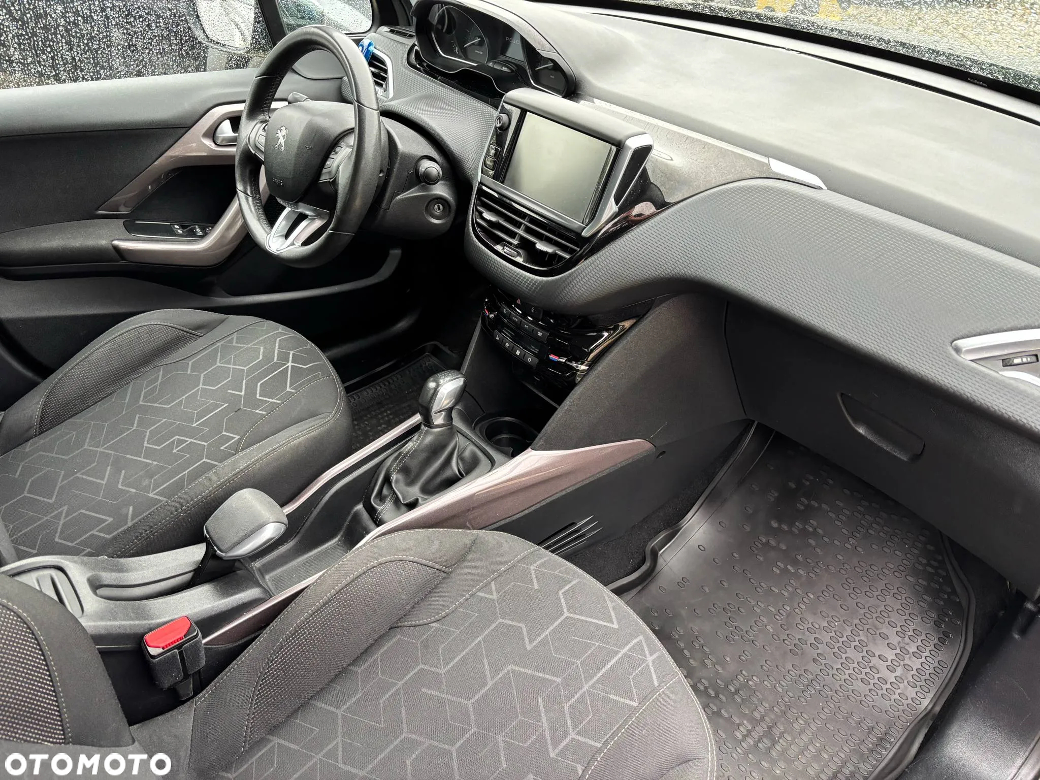 Peugeot 2008 1.6 BlueHDi Style - 6