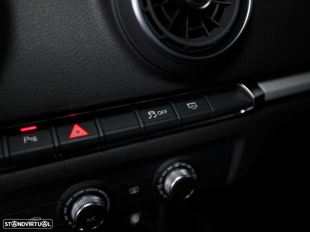 Audi A3 Limousine 30 TDI S tronic - 20