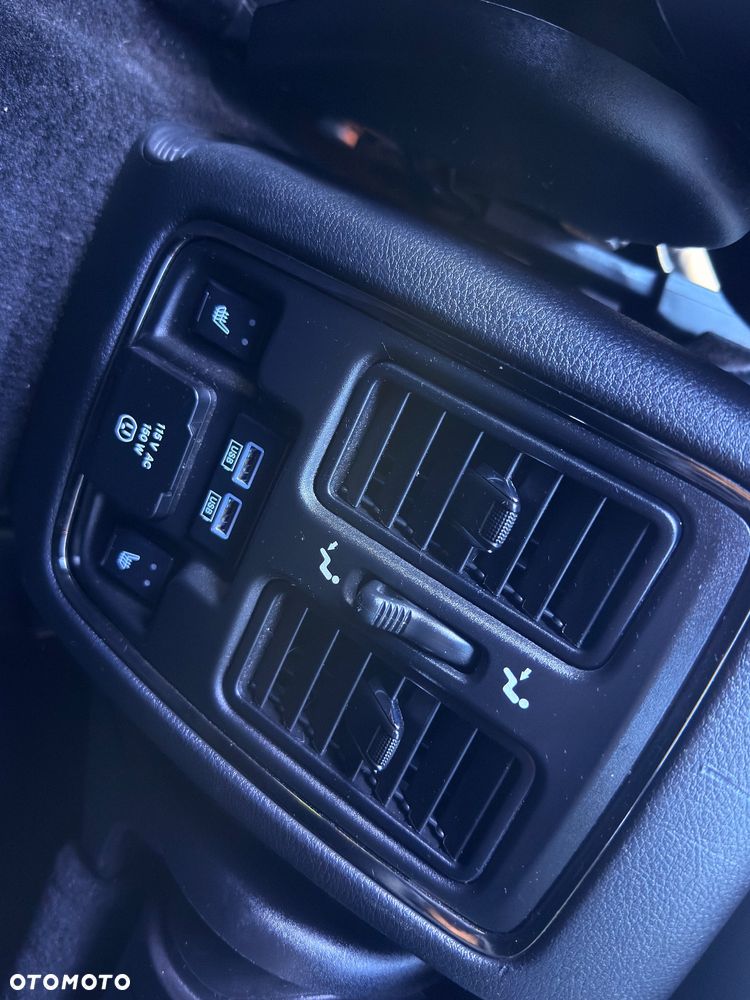 Jeep Grand Cherokee 5.7 V8 Overland - 11