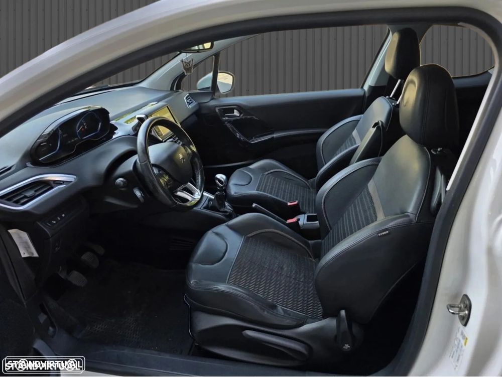 Peugeot 208 1.6 e-HDi Ice Velvet - 9