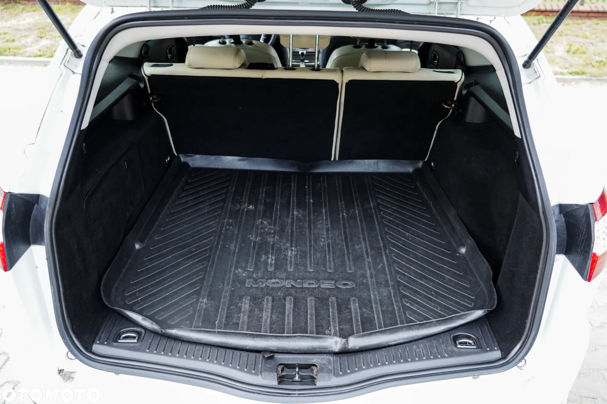 Ford Mondeo - 17