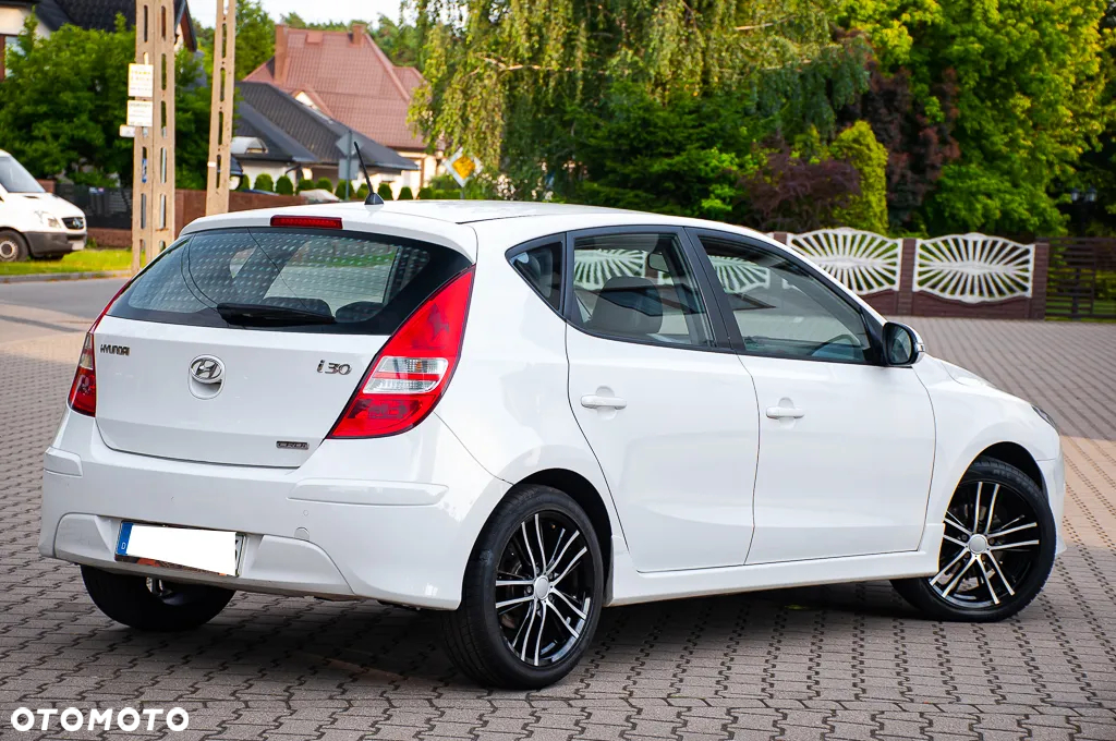 Hyundai i30 1.6 CRDi Base - 24